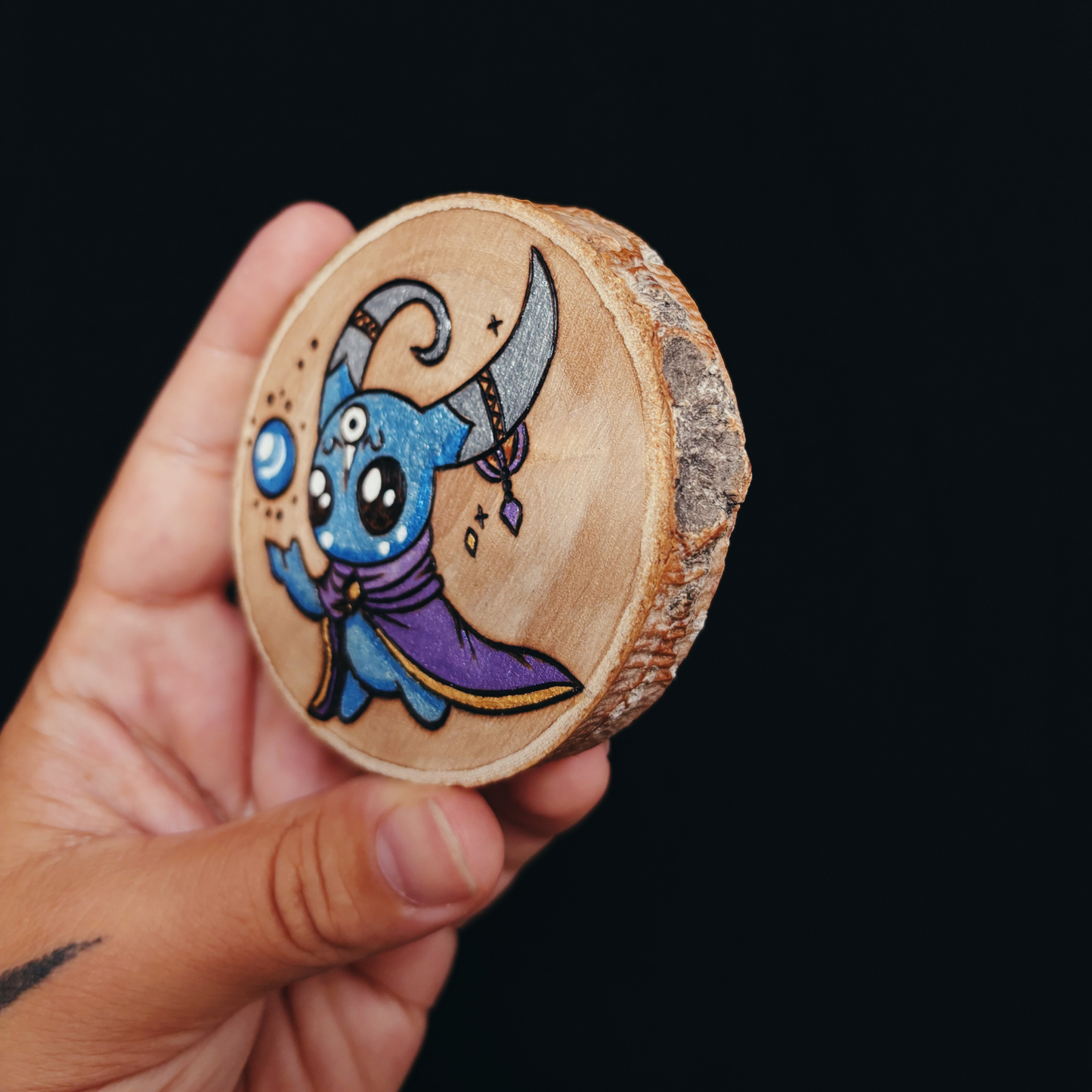 MAGNET EN BOIS FLEUR DIABOLIQUE