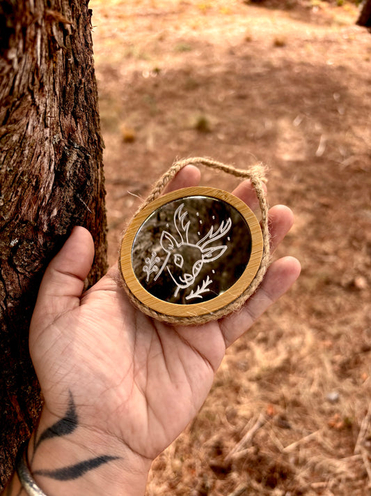 PETIT MIROIR ENCHANTÉ CERF