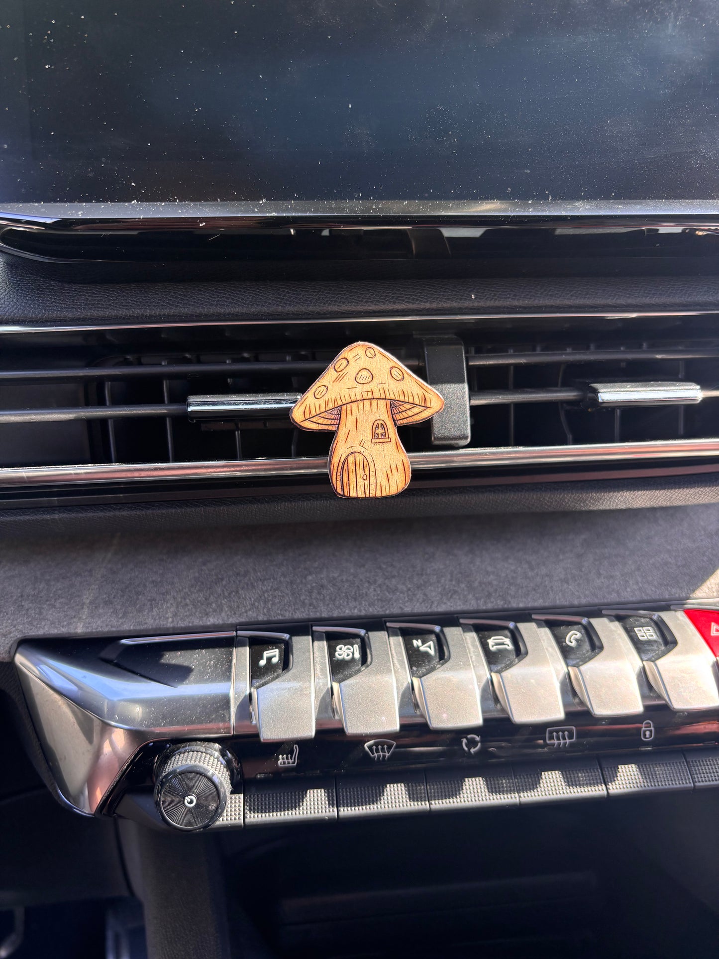 CREATURE DE VENTILATION VOITURE