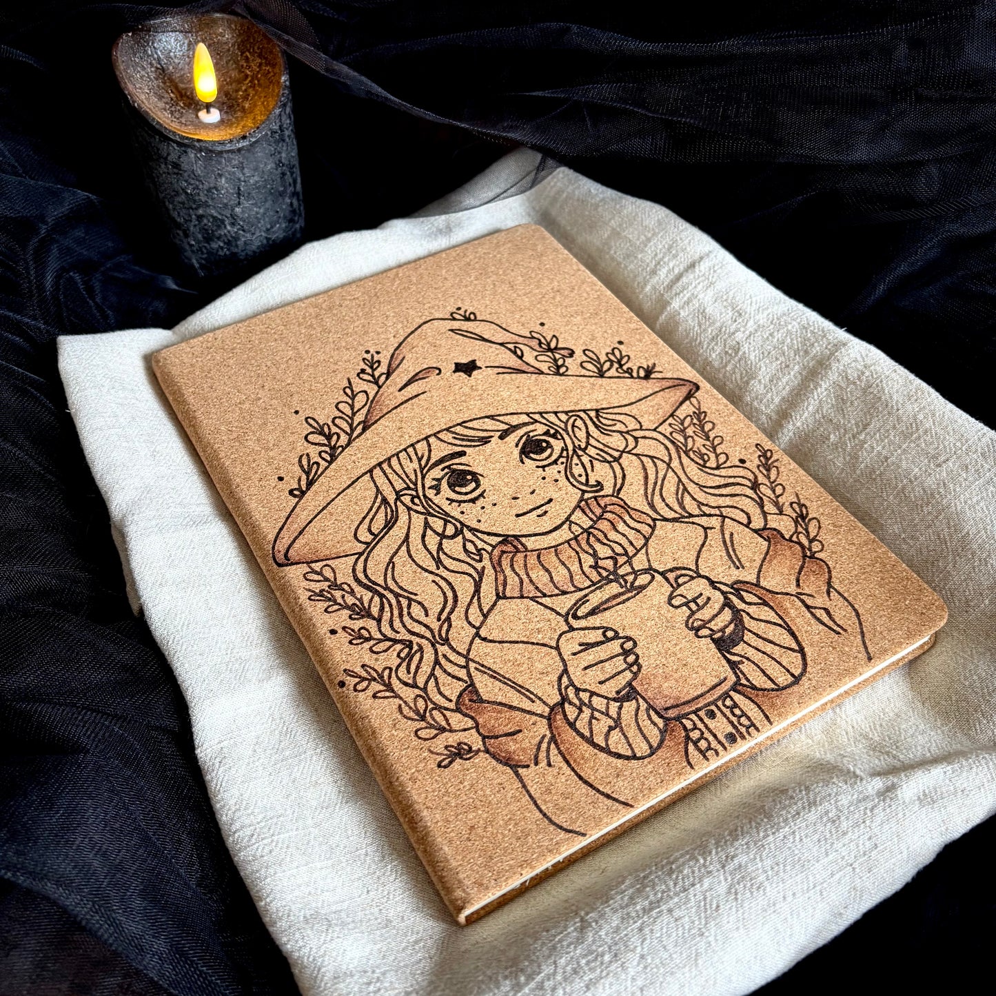 CARNET EN LIEGE SORCIERE & CAFÉ (Grand format 18x25cm)
