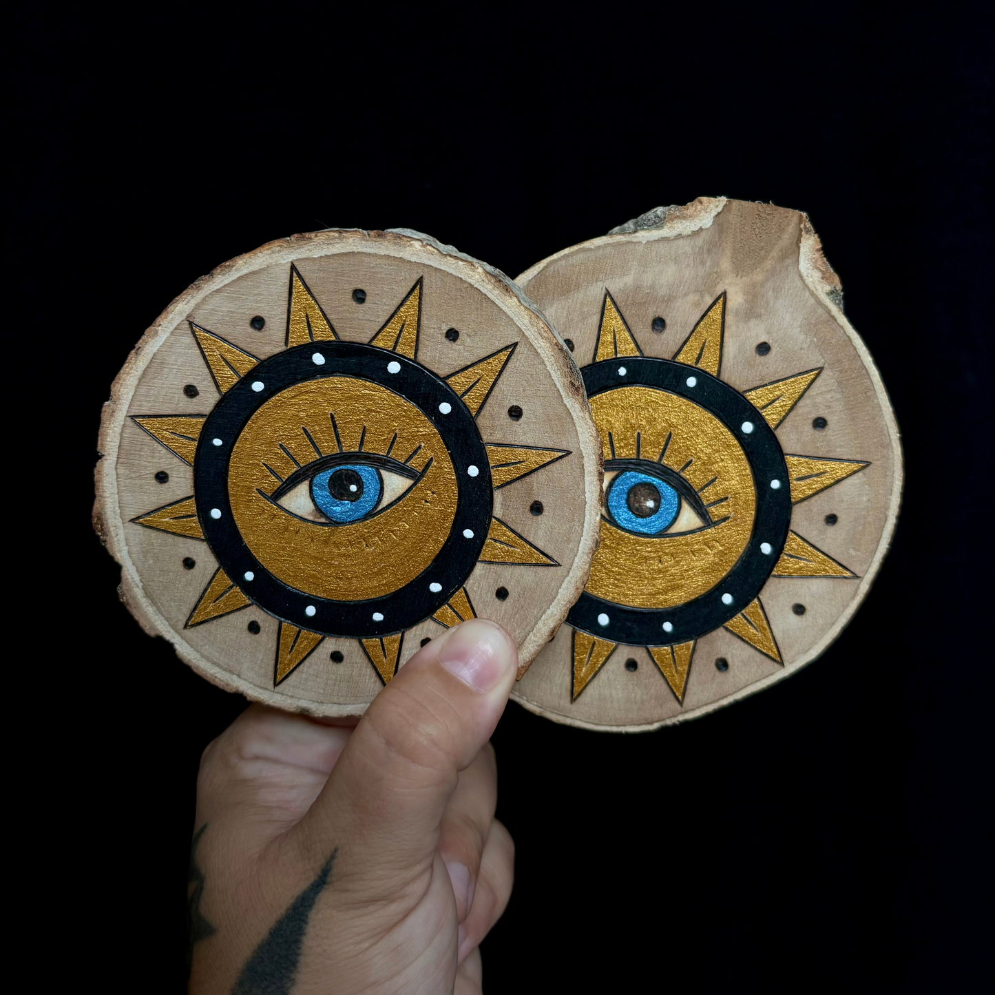 MAXI MAGNET EN BOIS OEIL SACRÉ
