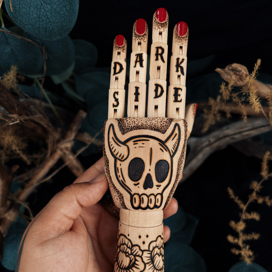 MAIN ARTICULÉE "DARK SIDE"