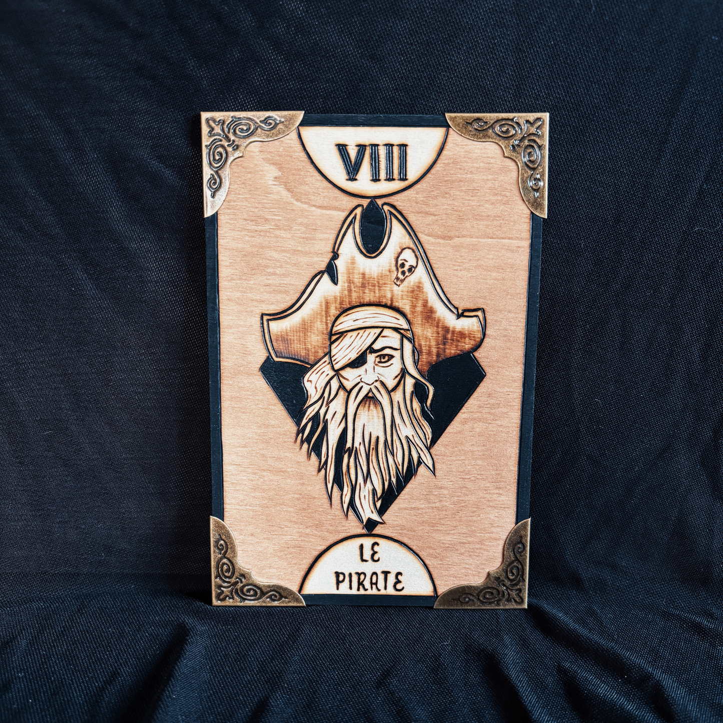 VIII - LE PIRATE
