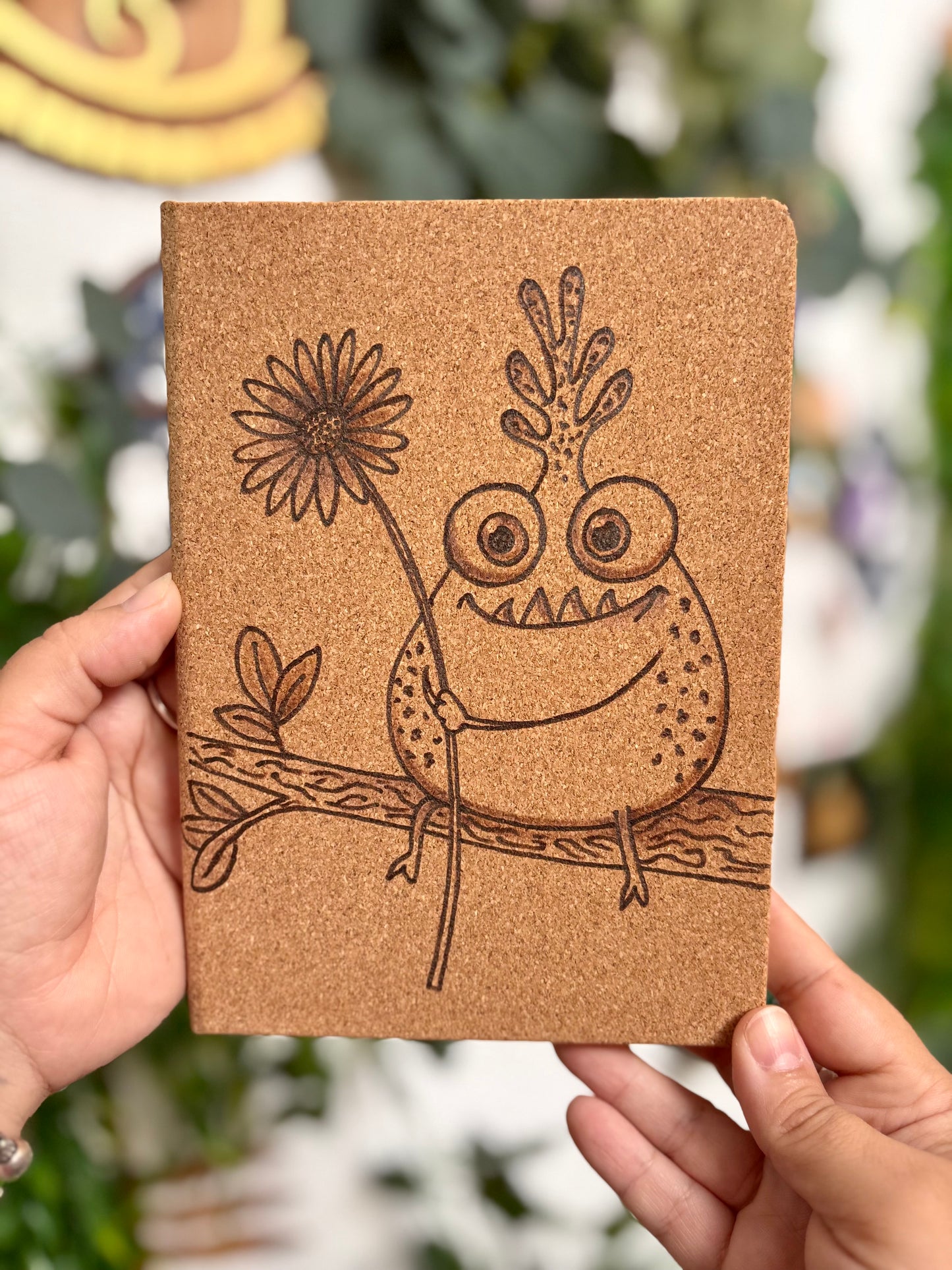 CARNET EN LIEGE BOUTON (Format moyen 13x18cm)