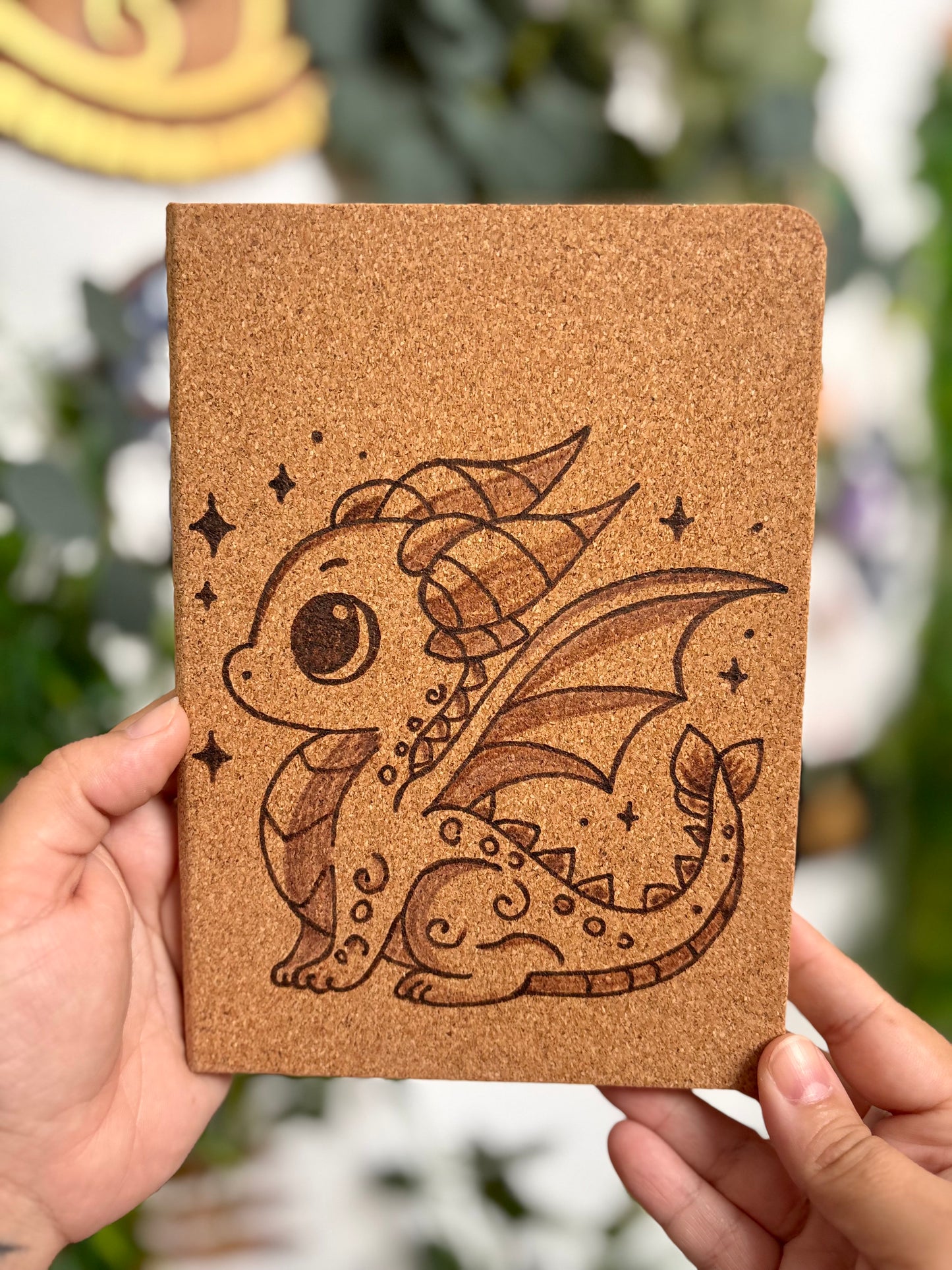 CARNET EN LIEGE DRAGONNET (Format moyen 13x18cm)