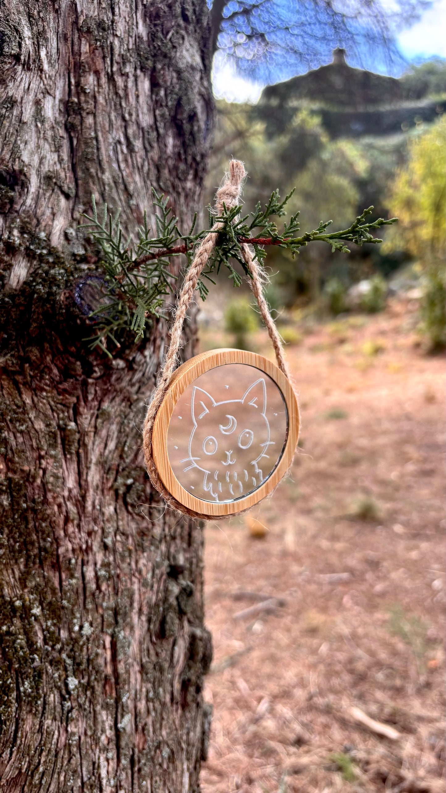 PETIT MIROIR ENCHANTÉ CHAT