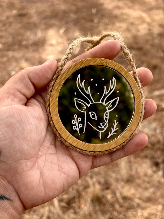 PETIT MIROIR ENCHANTÉ CERF
