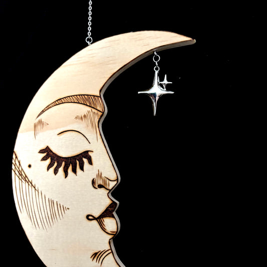 LUNE SUSPENDUE