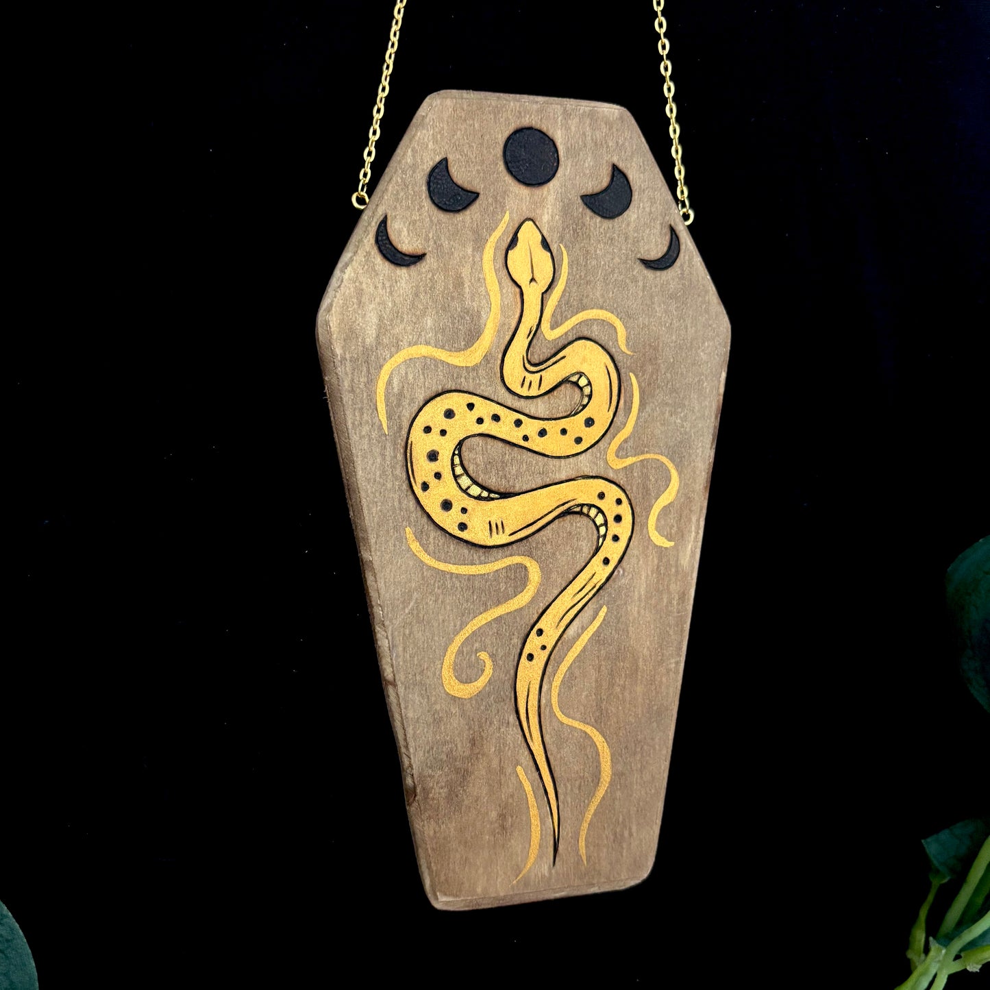 CERCUEIL SERPENTÉ