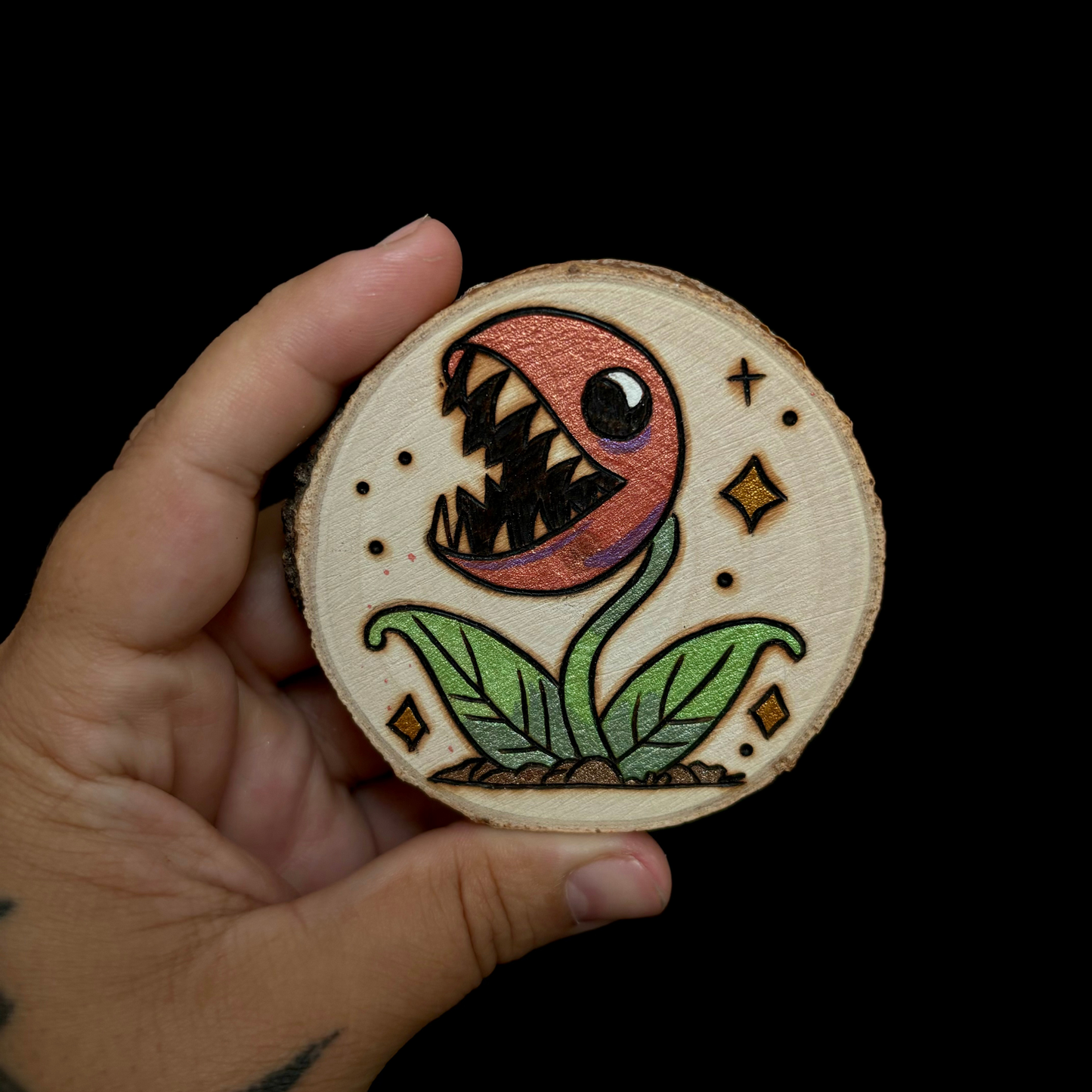 MAGNET EN BOIS FLEUR DIABOLIQUE